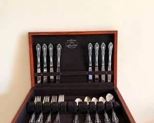 Interpur Stainless Steel Flatware Set – Japan – Ornate Pattern with Wood Storage Chest