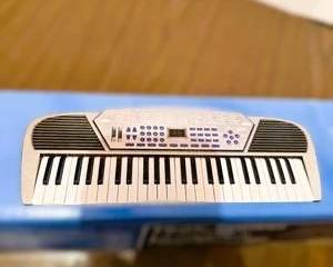 First Act Discovery Kid's Electronic Keyboard