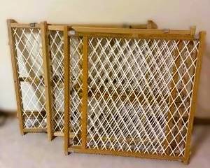 Nu-Line No. 202 Wooden Expandable Safety Gate set of 3