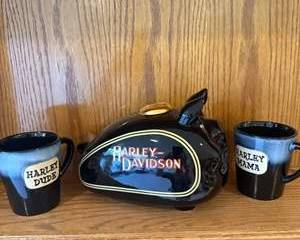 Harley-Davidson Lot – Ceramic Mugs & Motorcycle Tank Coin bank