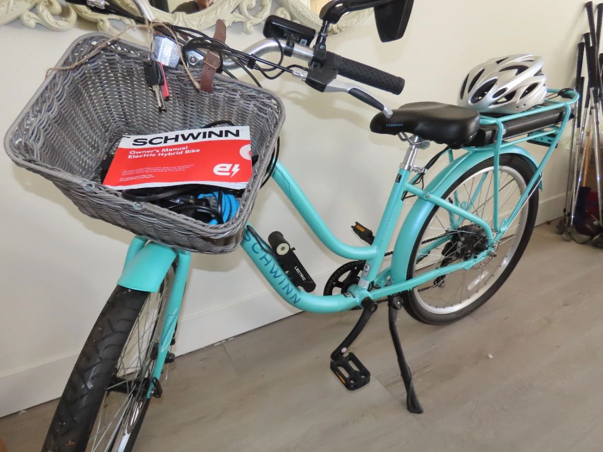 Schwinn E Bike. Lectric.