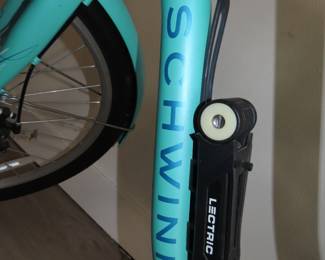 Schwinn E Bike. Lectric.