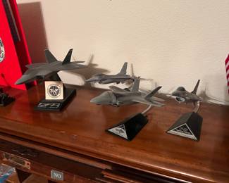 Amazing Lockheed desk-top scale fighter jet models