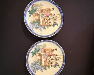 Chinese Famille Rose Porcelain Plates with Figures