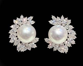 Platinum, South Sea 17.6mm Pearl Earrings, Diamonds 15.166 ctw