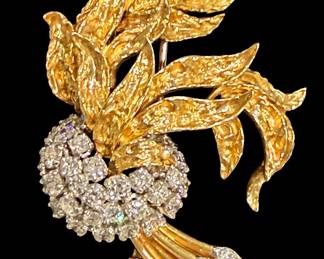 Diamond & Yellow Gold Brooch