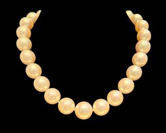 15–19.5mm White South Sea Pearl with 18K Pavé Diamond Ball Clasp 39.9 ctw