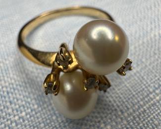 14K Gold & Pearl Ring