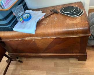 Antique Hope Chest $ 118.00