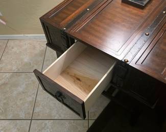 End table