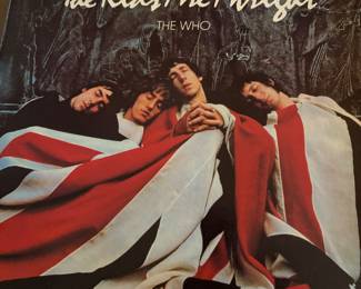 arge collection of LPs, lots of rock, disco, country, folk, jazz and musicals, plus some fun kids' albums