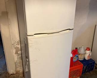 apartment sized refrigerator