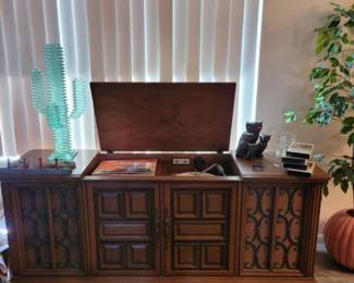 MCM console Stereo, records