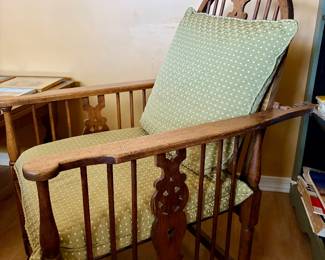 Morris-style Chair - solid oak / adjustable reclining back 