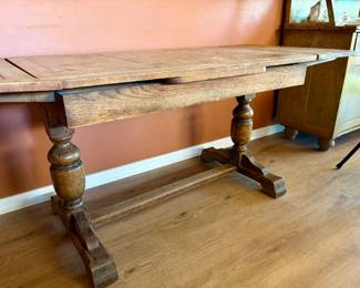 Vintage Trestle Table - solid oak / draw leaves 