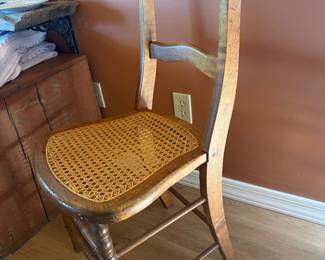 Cane Seat Ladder-Back Chair - solid wood / a perfect accent chair