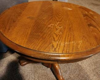 Round Paw Foot Side Table. 