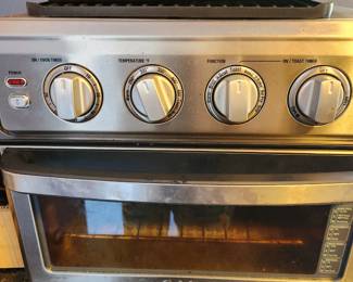 Cuisinart TOA0-60 Air-Firyer/Toaster Oven. 