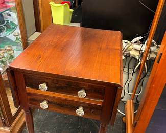 drop leaf end table