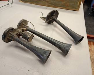 Antique car horns