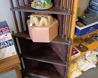 Lion footed corner what not shelf