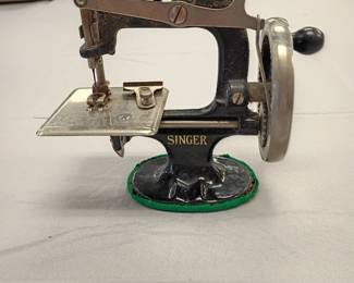 Model Singer Sewing machine
