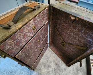Vintage Doll Suitcase.