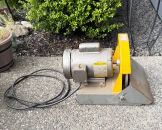 31 BaldorIndustrialMotorSinglePhase10DiskSander