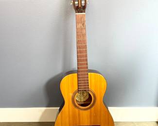 68 MidCenturyValDeZV63ClassicalAcousticGuitarRepairParts