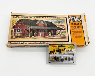 60 VintageModelTrainStationKitAccessoriesKitMissingPieces