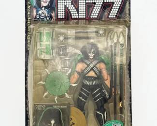 35 KISSPeterCrissCatmanUltraActionFigure1997McFarlaneToys