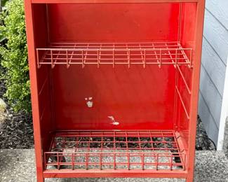 7 MetalShopCartwCastorsTwoWireRacksShelves
