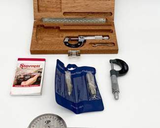 126 MachinistToolsSetwTwoMicrometersTraversWoodenBox