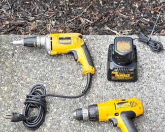 94 DeWALTVSRDrywallScrewdriver38VSR12VAdjustableClutchDrill