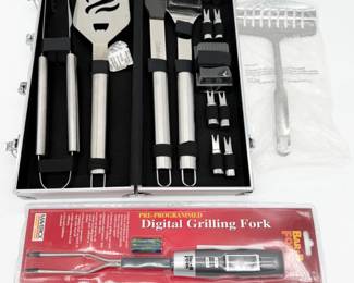 133 GrillingToolsSetCuisinartGrillKitDigitalGrillingFork
