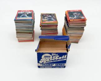 128 1988ToppsBoxopenedMixofUnsorted1980s1990sBaseballCards