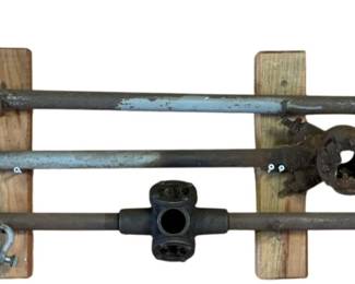 1267 - 3 Manual Pipe Threaders, 1 3 way Pipe Threader