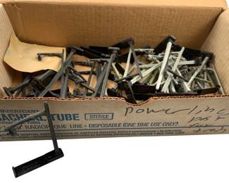 208 - Graduated Trestle Sets Box Lot 4" (Description): A box lot of graduated trestle sets. The trestles measure 4 inches and include various sizes in both black and white finishes, suitable for model railroad or display applications.