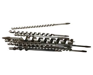 814 - Group Lot of Large Drill Bits 24" (Description): Group lot of large drill bits. Various sizes and styles of auger and twist drill bits included. Measures 24 inches in length.
