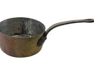 619 - Antique Copper Pot w/ Handle 5"x12"x6" (Description): Antique copper pot with handle. The pot features a long iron handle attached with rivets and a tin-lined interior. Measures 5 inches by 12 inches by 6 inches.