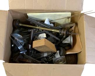 1032 - Box Lot Items (Description): Box lot of assorted items. Contents sold as-is.