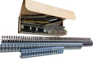 231 - Group Lot of Train Tracks (Description): A group lot of model train tracks.