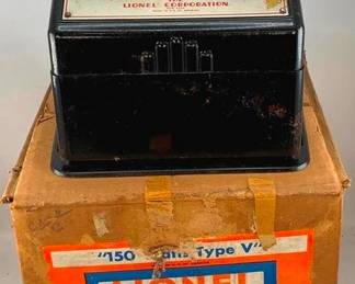 496 - Lionel Trainmaster Transformer 150 Watts (Description): Lionel Trainmaster transformer, 150 watts, Type V, with original box. Manufactured by The Lionel Corporation.