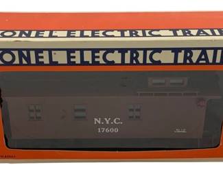 841 - Lionel New York Central Caboose O Scale (Description): Lionel Electric Trains New York Central caboose in O scale, model number 17600. The caboose features N.Y.C. lettering and comes in its original Lionel box. A classic addition to any O gauge model railroad collection.