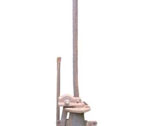 1352 - Weir Railroad Jack - 86 x 23 x 12.5