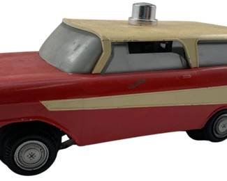280 - Lionel 68 Executive Inspection Car 4"x3"x7" (Description): Lionel 68 executive inspection car. This vintage model features the classic styling associated with Lionel's rail inspection vehicles. Measures 4" x 3" x 7".