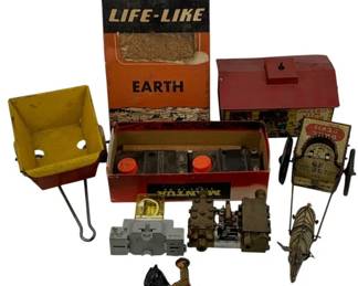 966 - Lot Antique Toys & Train Items (Description): A lot of antique toys and train items. The collection includes various vintage pieces suitable for collectors of antique toys and model railroad enthusiasts.