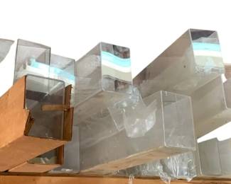 456 - Group Lot Assorted Plexiglass Display Covers (Description): Group lot of assorted size plexiglass display covers. Various sizes included in this lot, suitable for protecting and showcasing collectibles, figurines, and other display items.