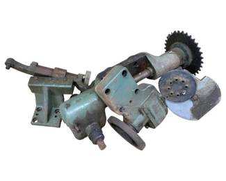 786 - Group Lot of Metal Tools (Description): A group lot of metal tools. This assortment includes various metal implements suitable for workshop or industrial use.
