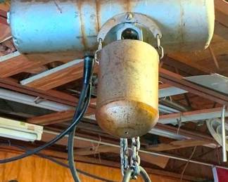 1351 - Lodestar Electric Chain Hoist 1/4 Ton (Description): Bring Tools To Get Down Used as is electric/electronic/mechanical item. No guarantee all components, untested.